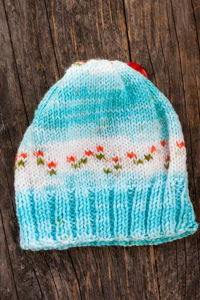 Cappello invernale in maglia — Foto Stock