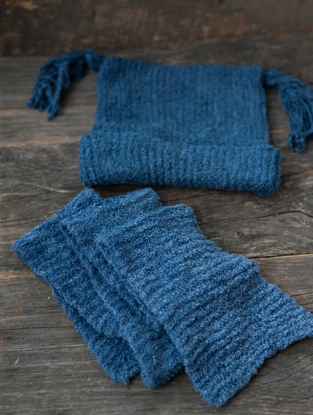 Handmade knitted scarf — Stock Photo, Image