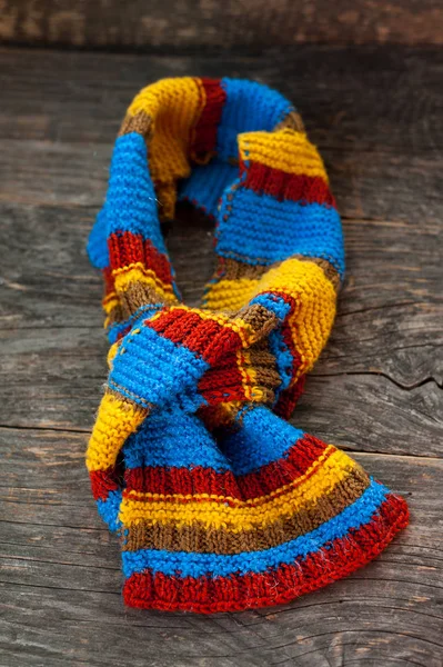 Handmade knitted scarf — Stock Photo, Image