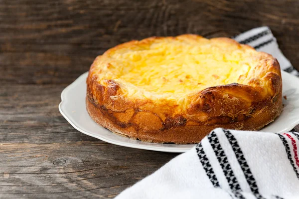 Fırında peynirli kek