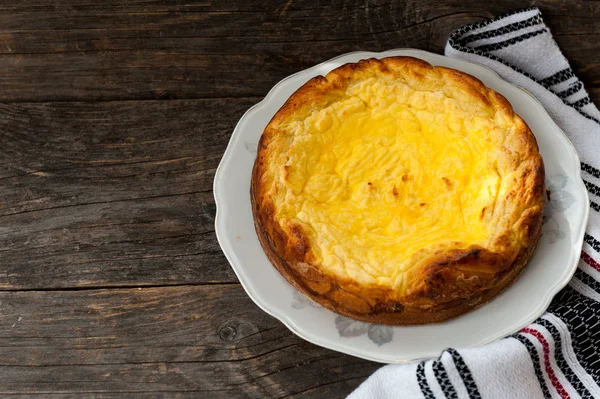 Fırında peynirli kek