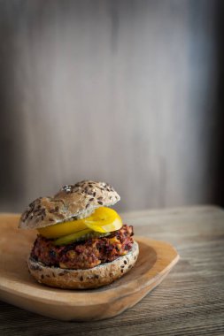 Nohut ve pancar Burger