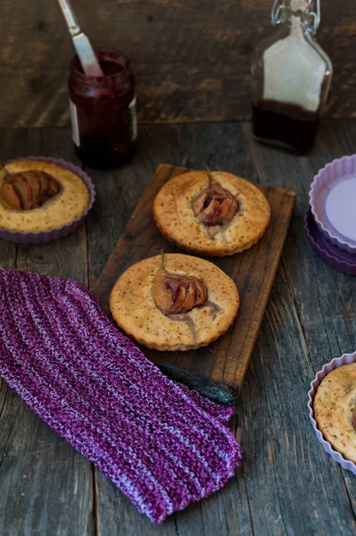 Mini Torta Con Pere All Interno — Foto Stock