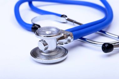 Sağlık stetoskop kafa mavi doktor Tekdüzen portre üzerinde yalan. Tıbbi Araçlar ve aletler Salonu, therapeutist çalışma alanı, fiziksel, kan basıncı ölçüm kavramı