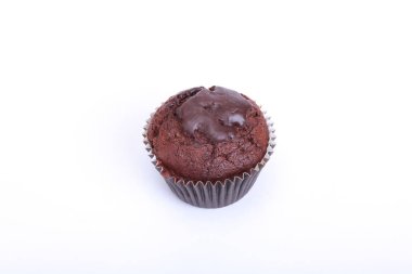 Beyaz arka plan üzerinde taze ev yapımı kekler. Üstten Görünüm.