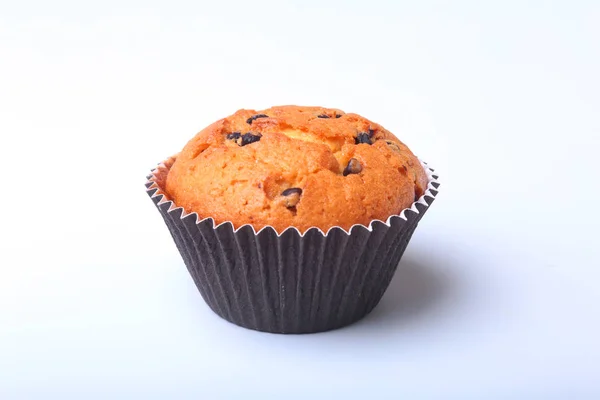 Homemade Blueberry muffins with powdered sugar and fresh berries. — Stock Photo, Image