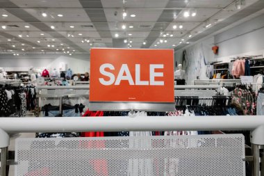Alışveriş merkezinde satış promosyon uyarısı