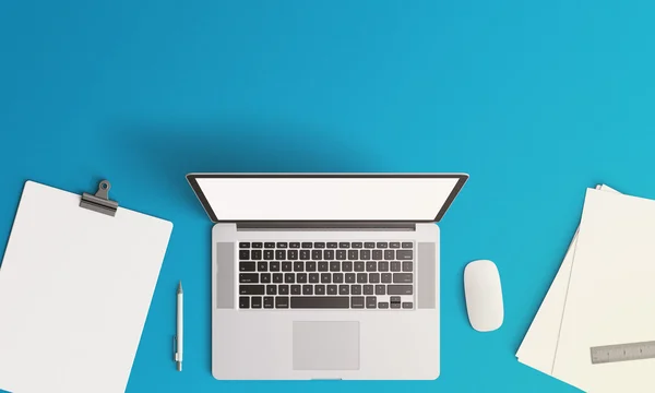Kreative Laptop-Attrappe und Papier auf blauem Hintergrund — Stockfoto