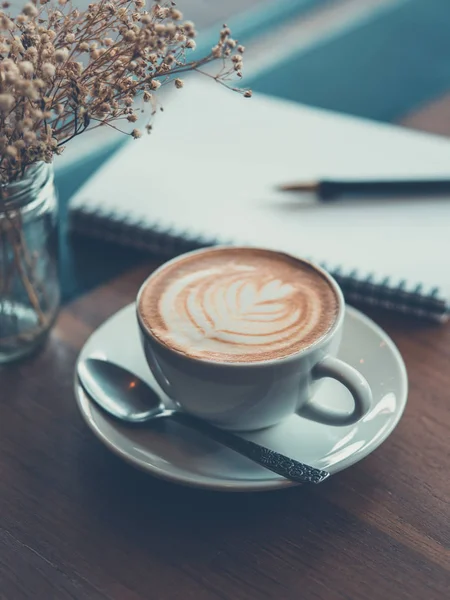 fincan kahve latte art ahşap resepsiyon kafede kafe Tarih