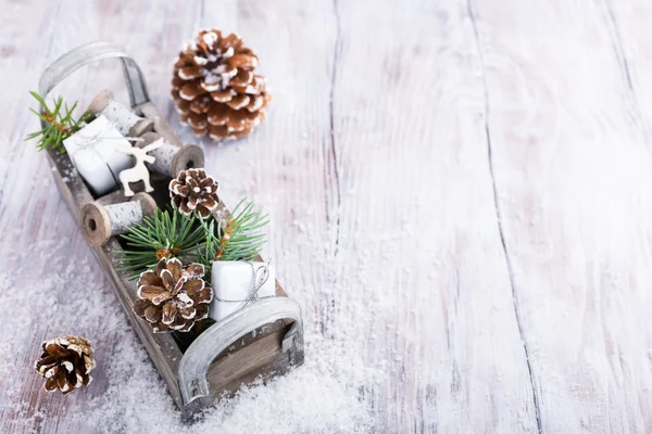Kerstmis achtergrond met houten doos — Stockfoto