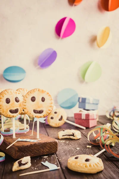 Homemade shortbread cookies on stick called pie pops — Stock Photo, Image