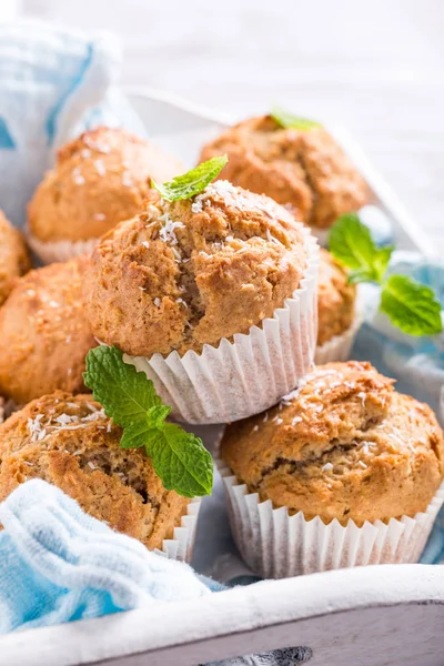 Muffins caseiros de canela de coco — Fotografia de Stock