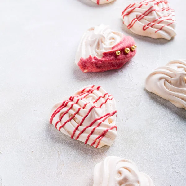 Meringues in heart shape — Stock Photo, Image