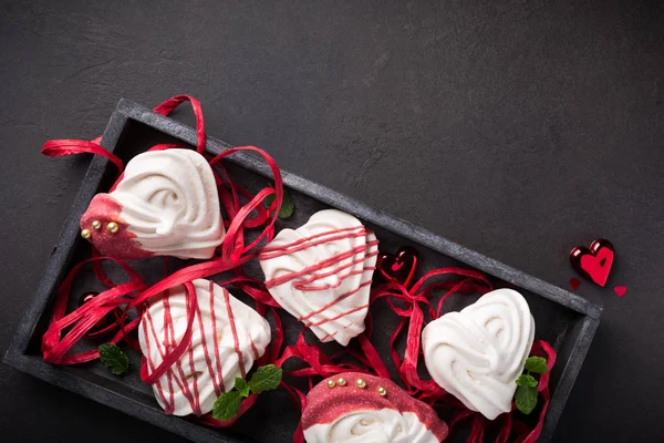 Meringues in heart shape — Stock Photo, Image