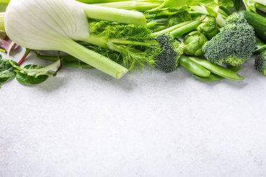 Arka plan çeşitli yeşil sebzeler ile