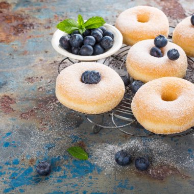 Şeker ile ev yapımı çörek