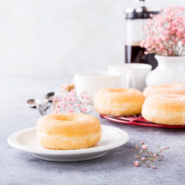 설탕과 수 제 도넛 — 스톡 사진