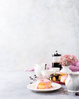 Sır ile ev yapımı çörek