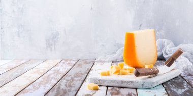 Lezzetli Gouda peyniri