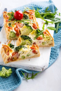 Vejetaryen ev yapımı kiş