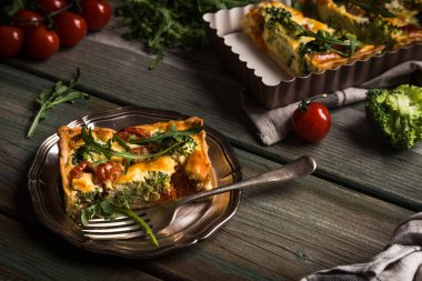 Lezzetli ev yapımı kiş dilim