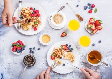 Viski krep ile Kahvaltı