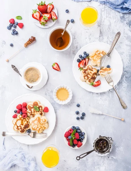 Café da manhã com panquecas de uísque — Fotografia de Stock
