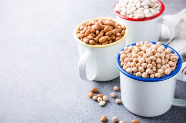 Çiğ çiğ organik nohut