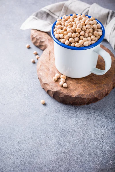 Çiğ çiğ organik nohut