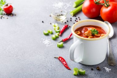 ev yapımı domates çorbası