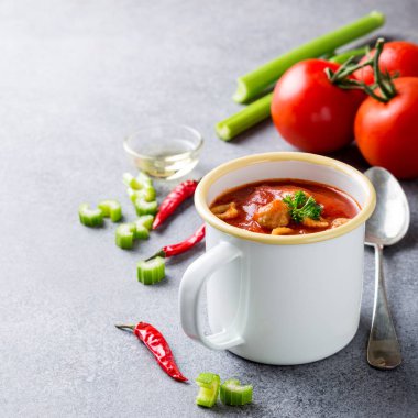 ev yapımı domates çorbası