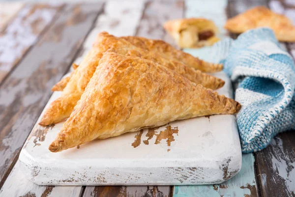 Puff pastry triangles — Stock Photo, Image