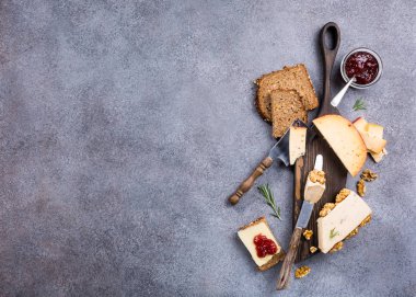 çeşitli peynir türleri