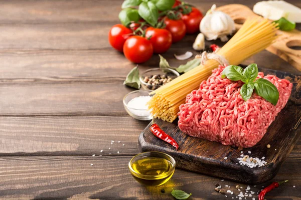 Spagetti bolognese için malzemeler — Stok fotoğraf