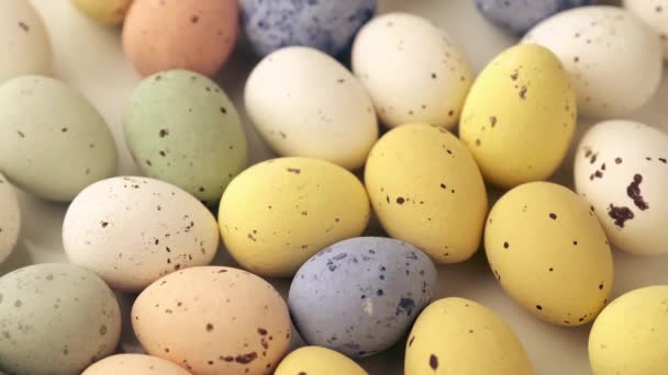 Oeufs de caille colorés Pâques — Video