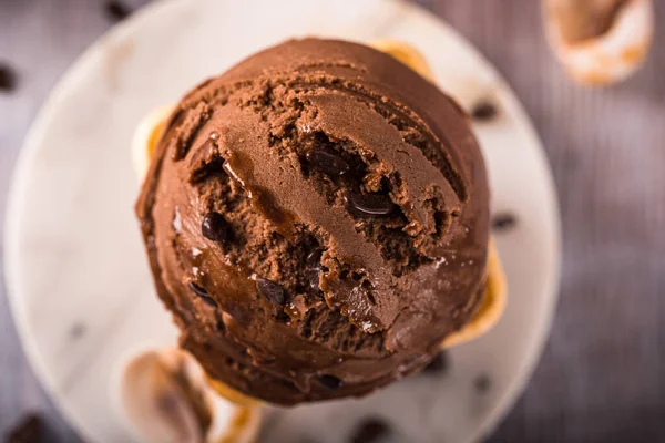 Delicious chocolate ice cream for dessert — Stock Photo, Image