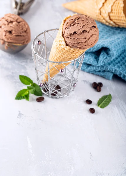 Delizioso gelato al caffè per dessert — Foto Stock