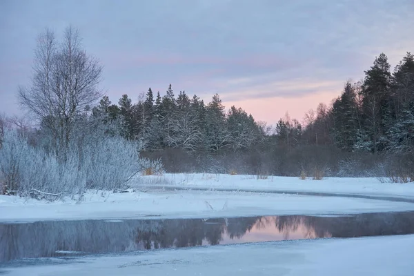 Floden Daugava på vintern — Stockfoto