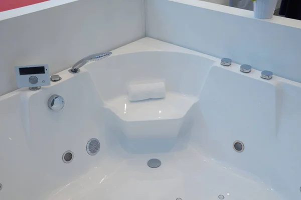 Spa baño acrílico —  Fotos de Stock