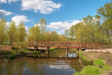 Bahar ahşap köprü