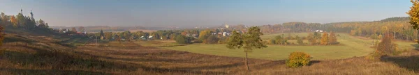 Panoramisch beeld van de Borovsk en de rand — Stockfoto