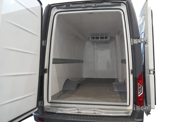 Iside buzdolabı van