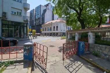 Belgrade, Sırbistan - 02 Mayıs 2018: Öğleden sonra Müzesi yakınında Visnjiceva sokakta