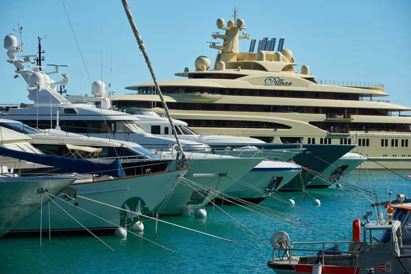 Beautiful yachts in Monaco — Stock Photo, Image