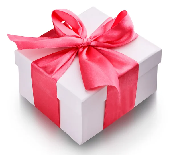 Caja de regalo blanca con cinta rosa y camino de recorte de arco —  Fotos de Stock