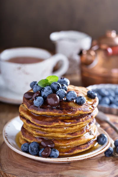 Crêpes à la citrouille aux myrtilles — Photo