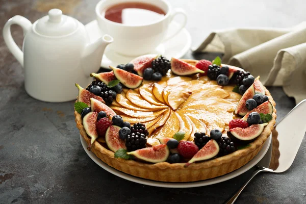 French apple tart decorated with berry — Stock Photo, Image