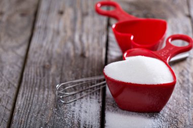 Sevgililer günü için pişirme tatlılar