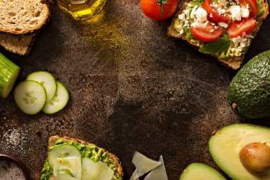 Avokado tost boşaltmak