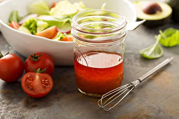 Ensalada de tomate y aceite de oliva — Foto de Stock